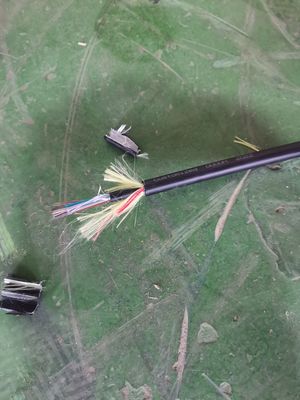 Надземный кабель оптического волокна 8 пяди 300m ADSS 12 48 96 кабель стекловолокна 144 ядров