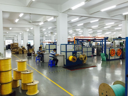 Кабель оптического волокна симплексного 1core 0.9mm плотного буфера SM MM Om3 Om4 Om5 крытый